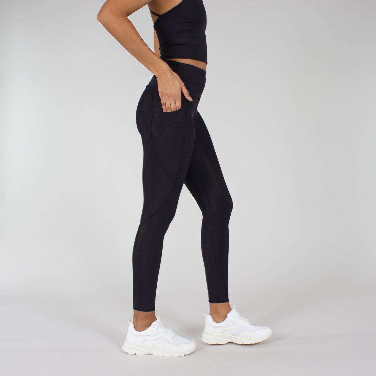 Barely There Pocket Pant