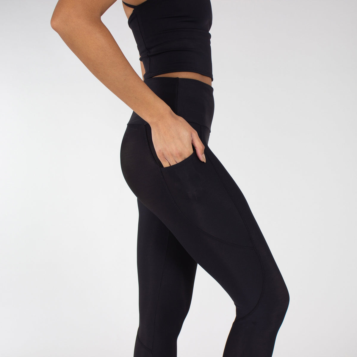 Barely There Pocket Pant