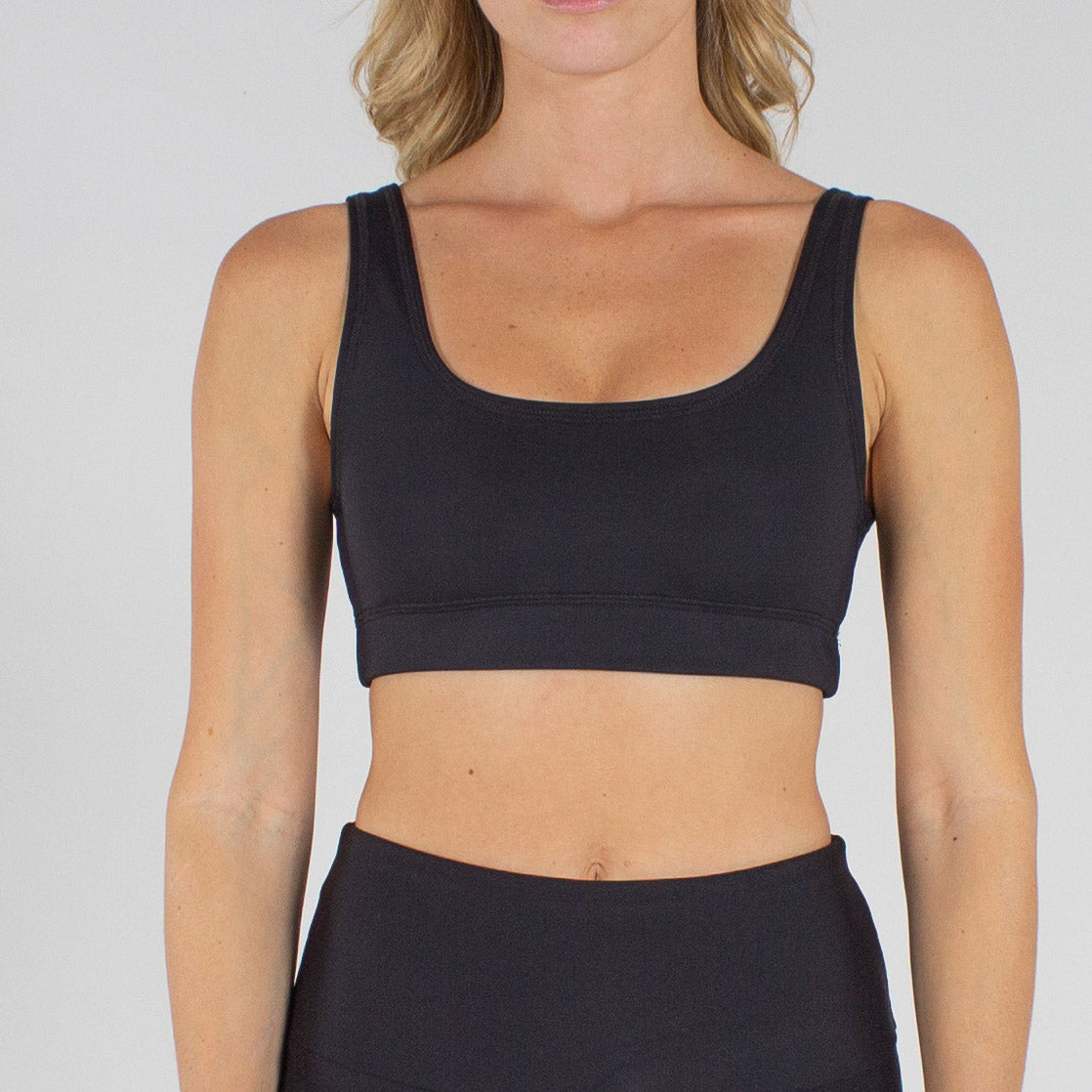 Barely There Endurance Sports Bra